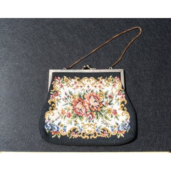 Unbranded Handbags - Vintage Floral Tapestry Handbag Goldtone Clasp Rope Chain Handle